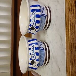 Pair Of Blue and White Oreo Ice Cream Bowls  (112)